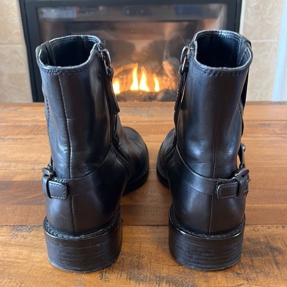 ECCO black booties - Picture 4 of 7